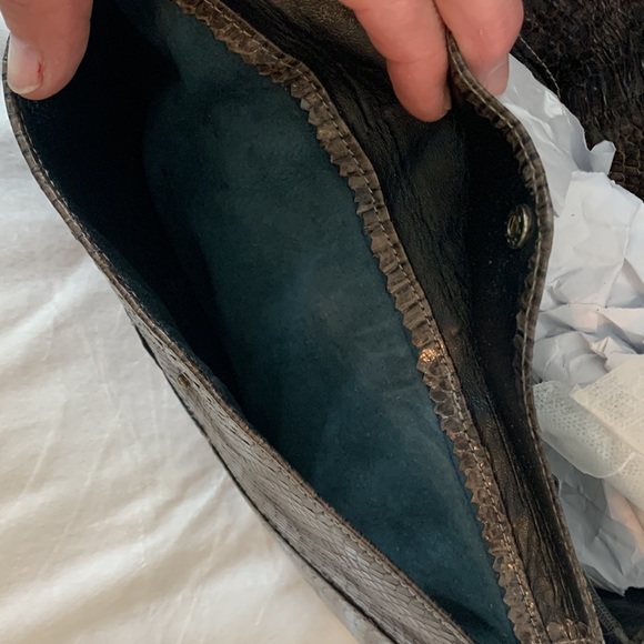 Gorgeous vintage chocolate brown snakeskin bag in amazing condition! Unique! - Picture 16 of 16